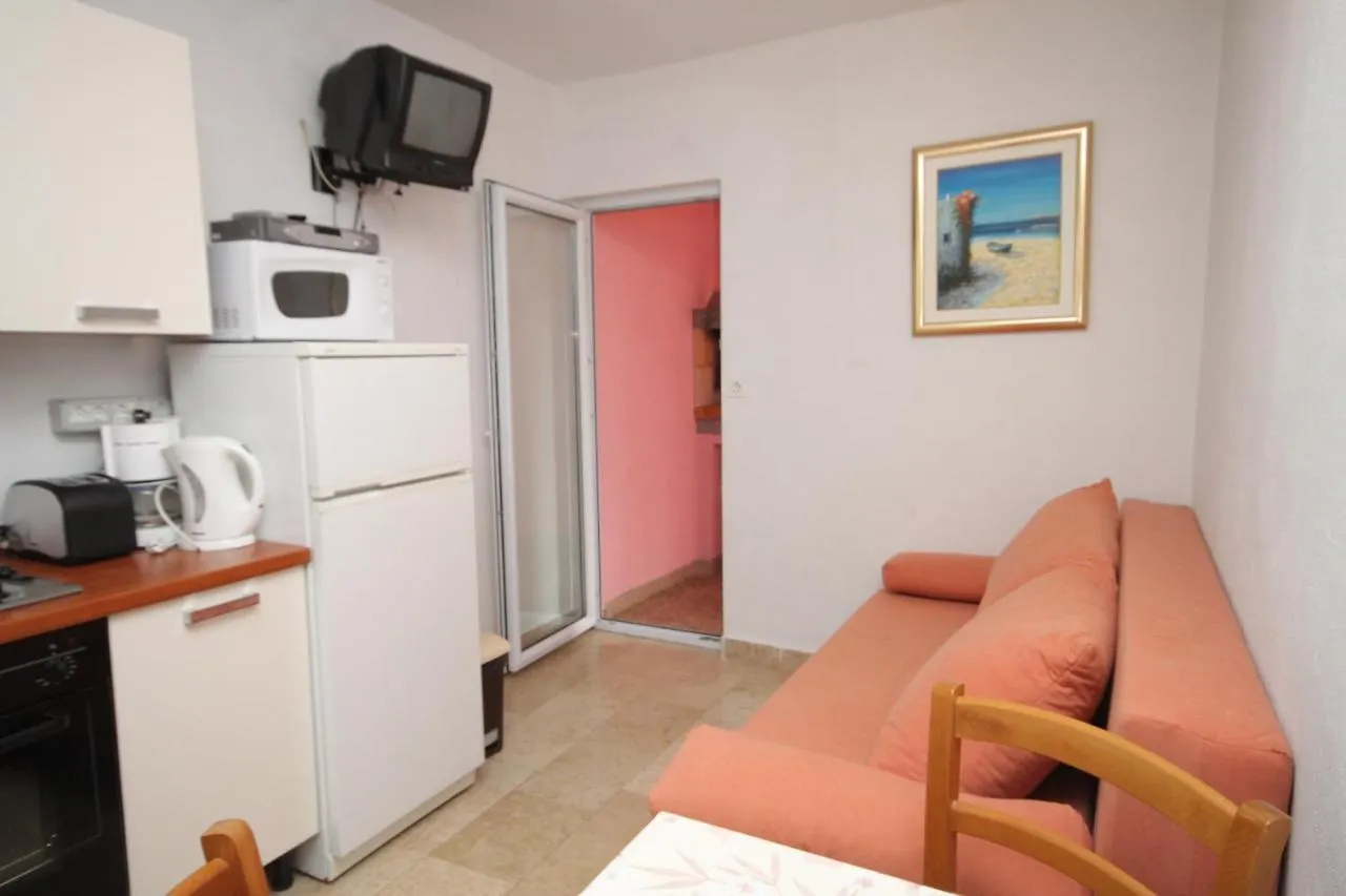 Family Friendly Apartments With A Swimming Pool Rovinj - 3394 克罗地亚