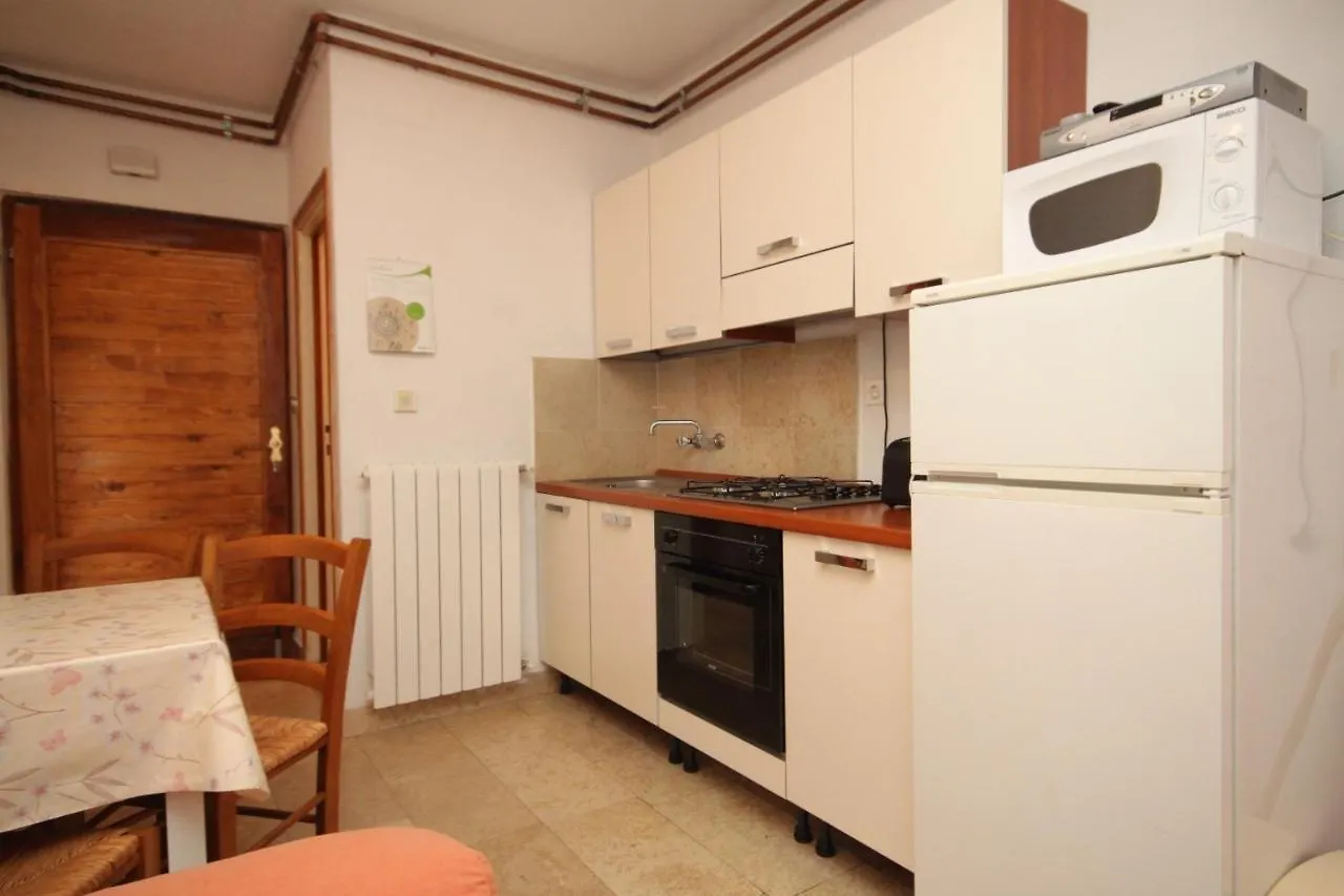 Family Friendly Apartments With A Swimming Pool Rovinj - 3394